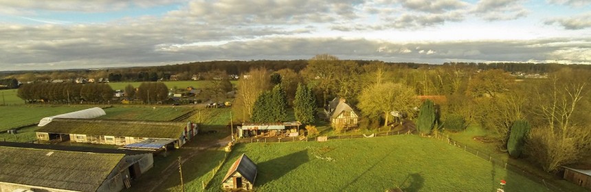 Ferme des Bouillons occupée vue du ciel. Photo : Les Gars'Pileurs.