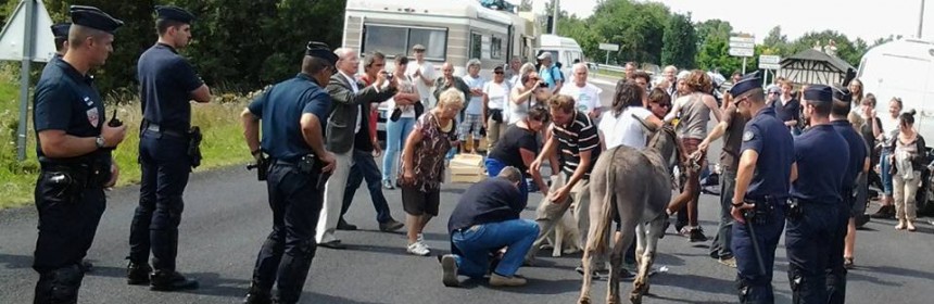 Expulsion de la ferme des Bouillons